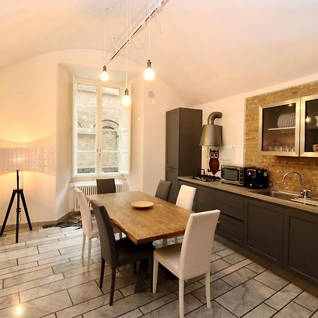 Luxury Suite Apartment Angiolieri Сиена Екстериор снимка