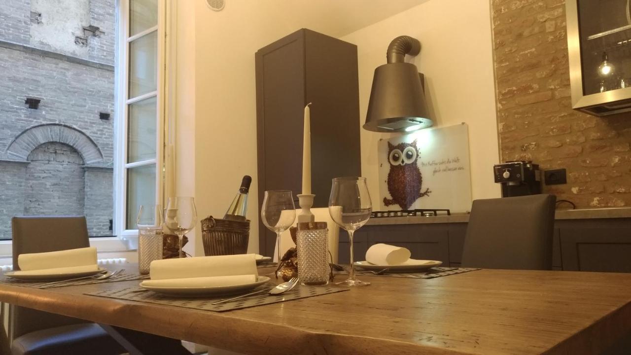 Luxury Suite Apartment Angiolieri Сиена Екстериор снимка