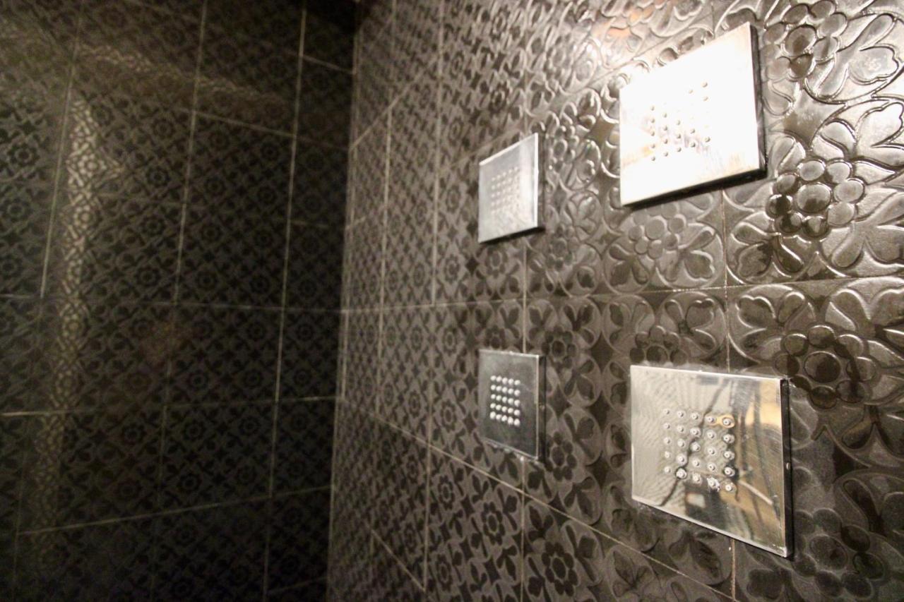 Luxury Suite Apartment Angiolieri Сиена Екстериор снимка